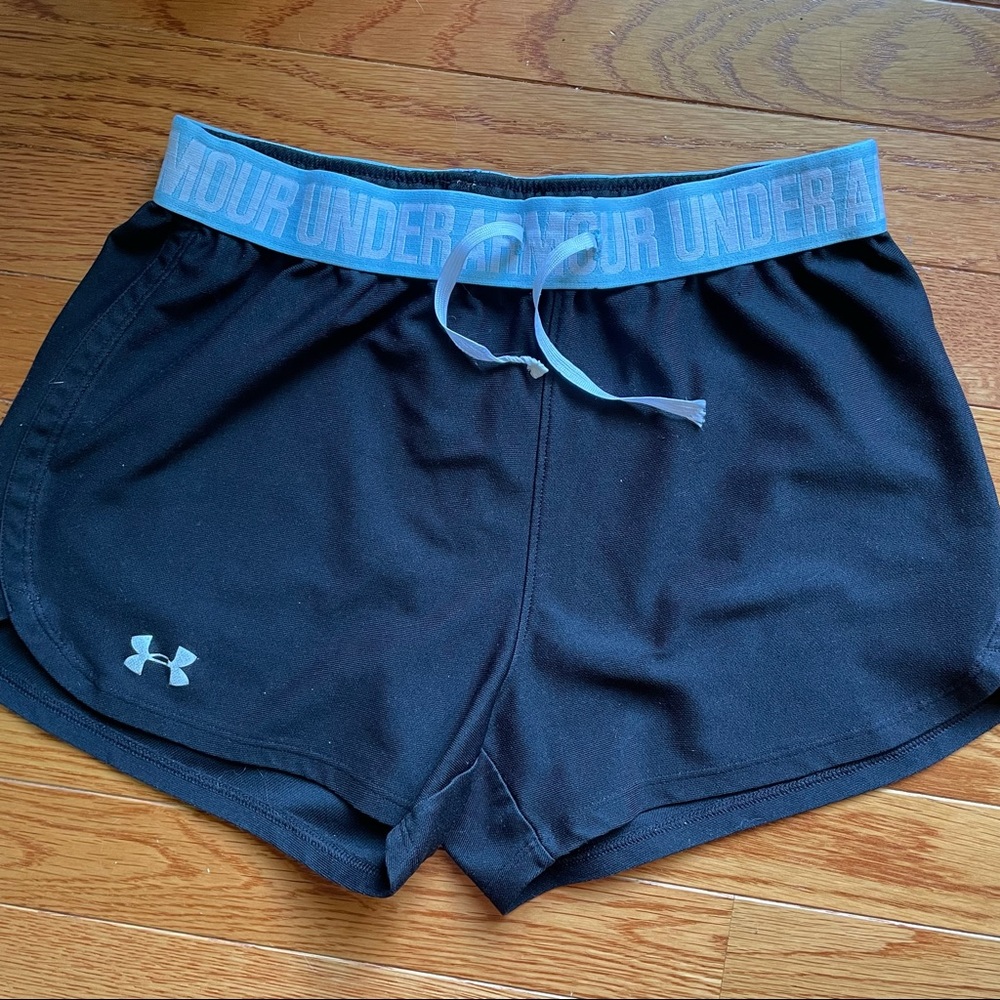 Under Armour Play Up Shorts (black & light blue)